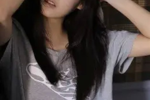 MC Mong爆料：知名女演员与争议人物秘密恋情曝光网友热议！