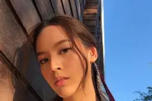 陪玩陪睡就是皮毛！继手伸进裤子后又一女星自曝50多都不放过