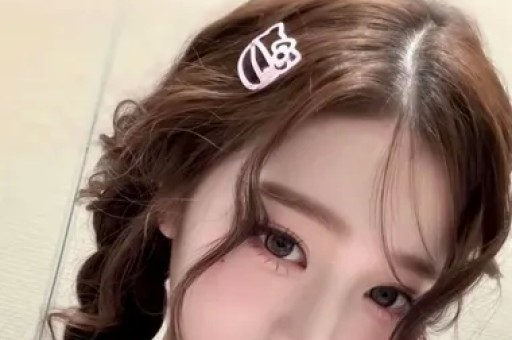 杨子带23岁新女友见91岁母亲铜钱盆抢镜黄圣依17年终是一场空